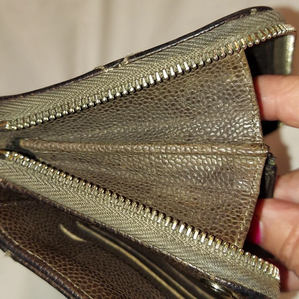 Chanel Wild Stitch Chocolate Brown long zip wallet🤎🤎 Authentic!
